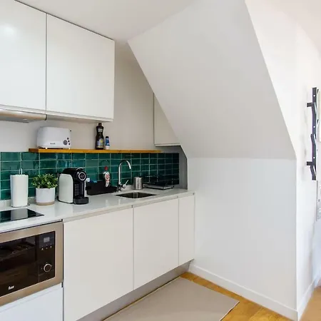 Lovelystay - Turquoise River View I Apartment Lisbon